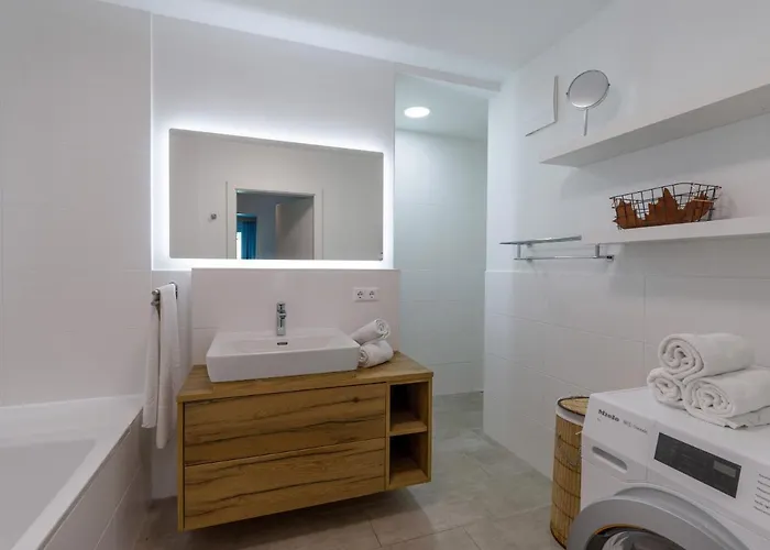 Eastside By Managers Apartman *